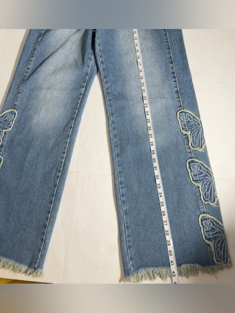 High-Rise Wide Leg Women’s Jeans in Light Blue with Embroidered Detail - Picture 10 of 16